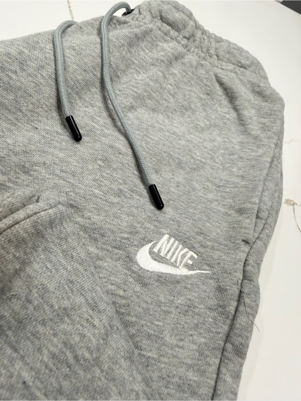Nike Kids Light Gray Sweat Joggers with White Logo